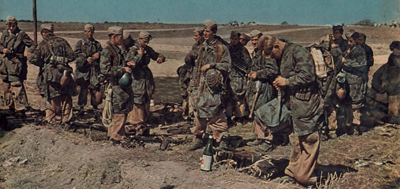 Fallschirmjager Preparing