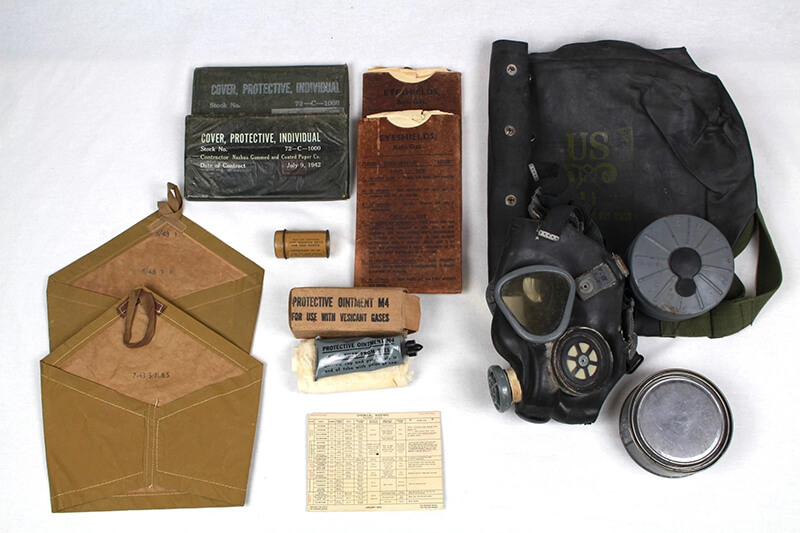 M7 Rubberised Assault Bag M5 Gas Mask