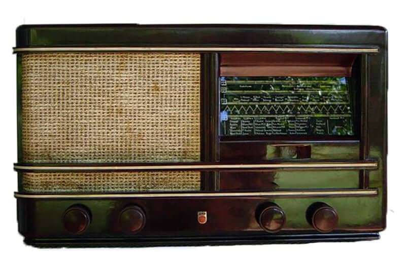Philips Model 635V Radio