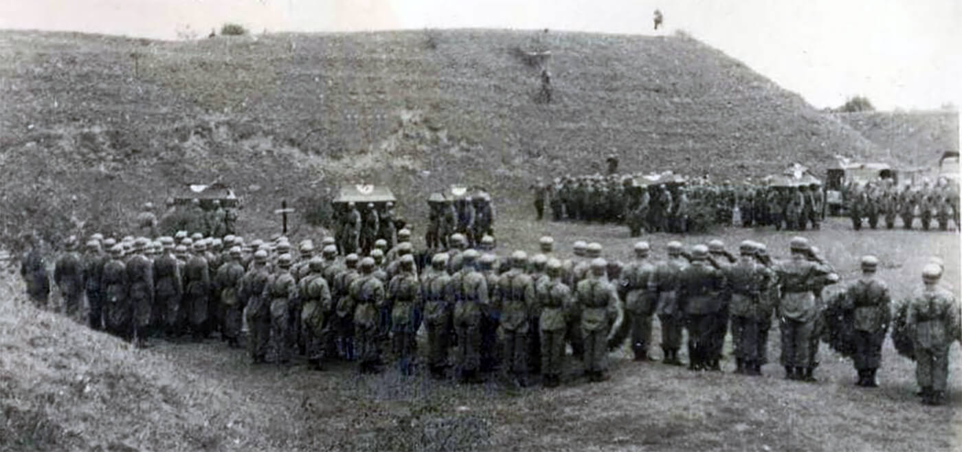 Operations 1939, Invasion Poland Funeral. Honor guard at the graves of eight Fallschirmjäger who died September 24th, 1939 in fighting in Wola-Gulowska in Poland. These men were the first Fallschirmjäger killed in combat in World War II.