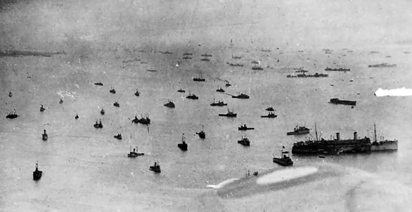 Ships gathered for Operation Neptune in front of the Isle of Wight.