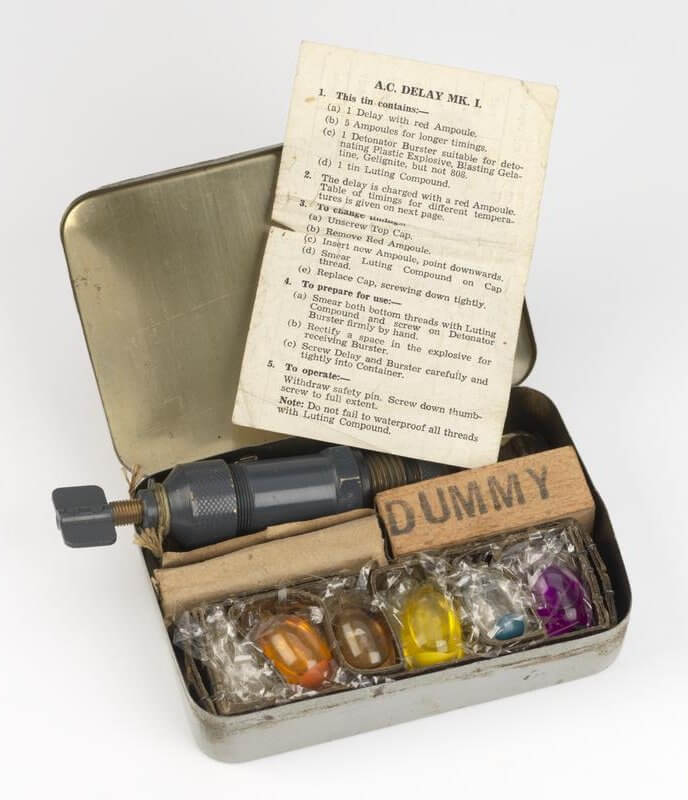 Fuze, Delay Action, A.C. (MUN 3067) fuze body in tin, complete with 12 acid ampules of varying time delays Copyright: ý IWM. Original Source: http://www.iwm.org.uk/collections/item/object/30021350