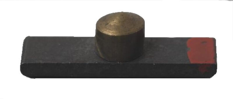 compass, bar (EPH 1170) Tiny rectangular bar magnet with a red line painted at one end and a brass cylinder in the centre that enables the magnet to be balanced on a pin or similar and rotate freely. Copyright: ý IWM. Original Source: http://www.iwm.org.uk/collections/item/object/30081336