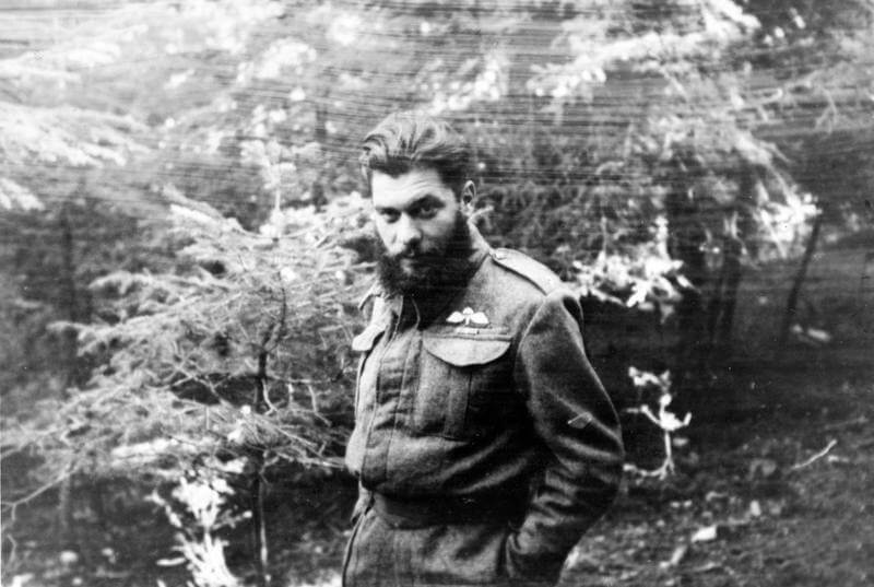 SPECIAL OPERATIONS EXECUTIVE WITH THE EDES (NATIONAL REPUBLICAN GREEK LEAGUE) RESISTANCE MOVEMENT IN GREECE DURING THE SECOND WORLD WAR (HU 101976) Major Themistocles Marinos, nicknamed 'Themie', was a Greek artillery officer who had been captured by the Germans on Crete. He later escaped and reached Alexandria in a small boat. He was recruited to SOE as an interpreter and dropped into Greece with Force 133. Marinos later became the senior Greek liaison officer with the Allied Military Mission in Greece. Copyright: ý IWM. Original Source: http://www.iwm.org.uk/collections/item/object/205027640