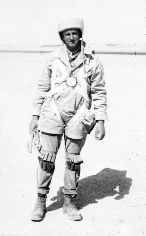 SERVICE OF DAVID SMILEY WITH MO4 (MIDDLE EAST BRANCH OF SPECIAL OPERATIONS EXECUTIVE -    SOE), FEBRUARY - MARCH 1943. (HU 68721) David Smiley, full-length portrait in full parachute training kit (including helmet), at No 4 Middle East Training School, Kabrit, March 1943. Copyright: ý IWM. Original Source: http://www.iwm.org.uk/collections/item/object/205061708