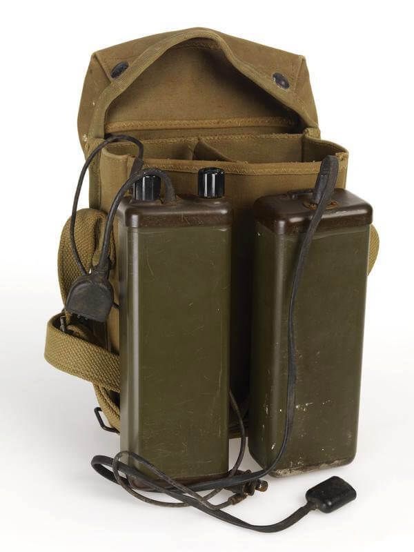 Radio, receiver, portable, RBZ (COM 969) Portable, body-worn RBZ radio receiving equipment for use by US Navy, SOE and Resistance force during the Second World War. Copyright: ý IWM. Original Source: http://www.iwm.org.uk/collections/item/object/30005891