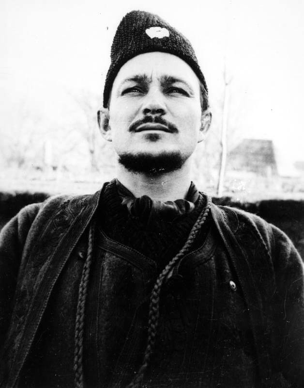 MILITARY INTELLIGENCE AND SPECIAL FORCES PERSONALITIES OF THE TWENTIETH CENTURY (HU 68050) Colonel D T (Bill) Hudson, leading Special Operations Executive [SOE] officer in Yugoslavia and Poland.  Hudson was sent to assess the state of Yugoslavian resistance in 1941.  After being abandoned by Mihailovic and the Cetnik forces, he endorsed Churchill's decision to maintain support for Tito in 1944.  On 26 December 1944, he led the FRESTON Mission to assess the state of resistance in occupie... Copyright: ý IWM. Original Source: http://www.iwm.org.uk/collections/item/object/205060963