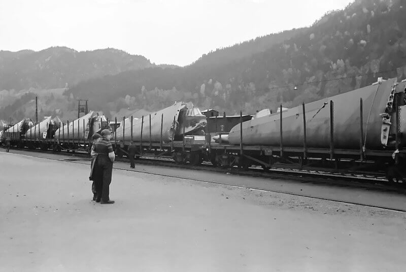 The DFS 230 was designed for easy dismantling to facilitate loading on to train and truck transports.