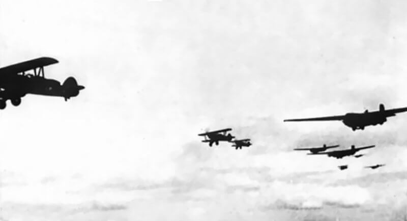 Fighter aircraft are also employed as glider tugs. In this role, captured Czech Avia B.534 fighters come into German hands and prove useful.